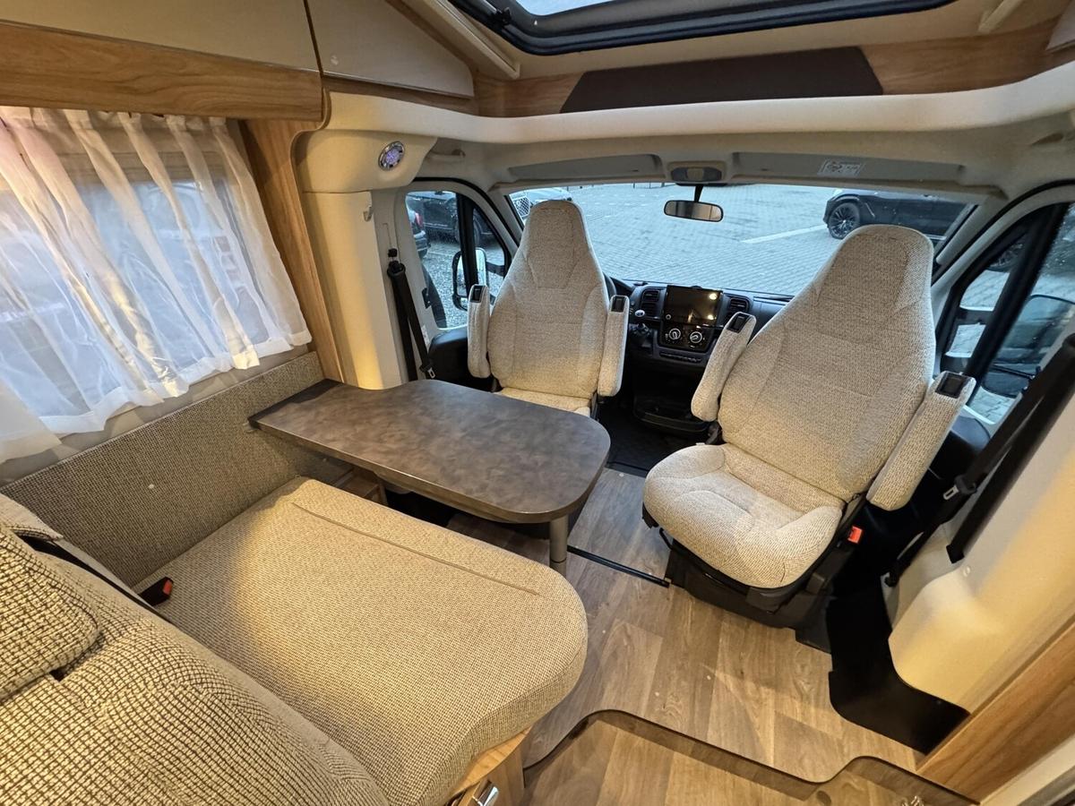 HYMER / ERIBA / HYMERCAR Andere Markise+Navi+Kamera+Fahrradträger