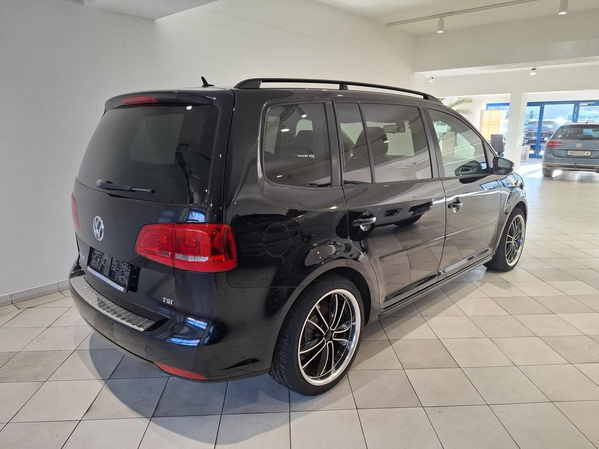 Volkswagen Touran 1.4 TSI 7 Sitzer AHK SHZ PDC