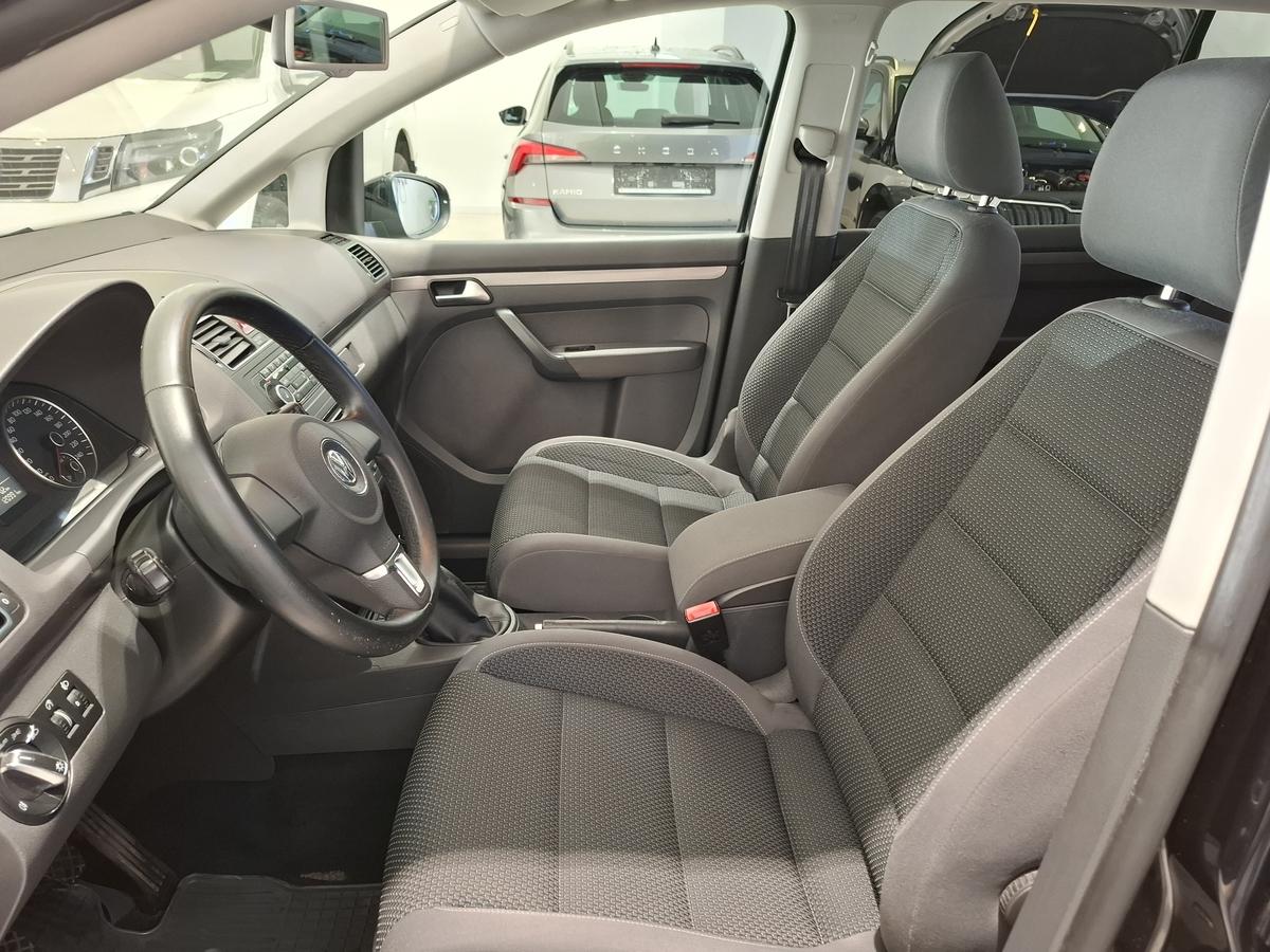 Volkswagen Touran 1.4 TSI 7 Sitzer AHK SHZ PDC