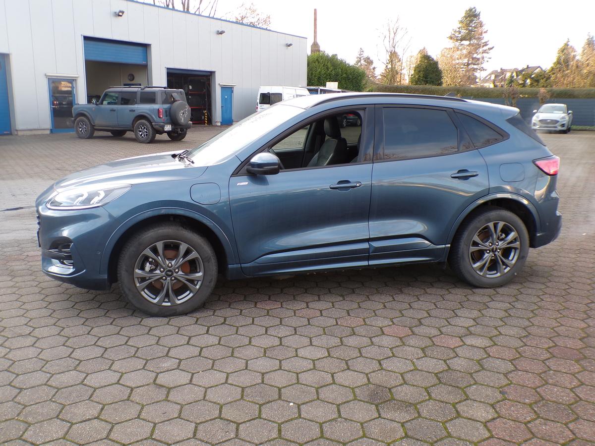 Ford Kuga ST-Line X PHEV AHK + Techno. + Fahreras.-P. + Winterp.