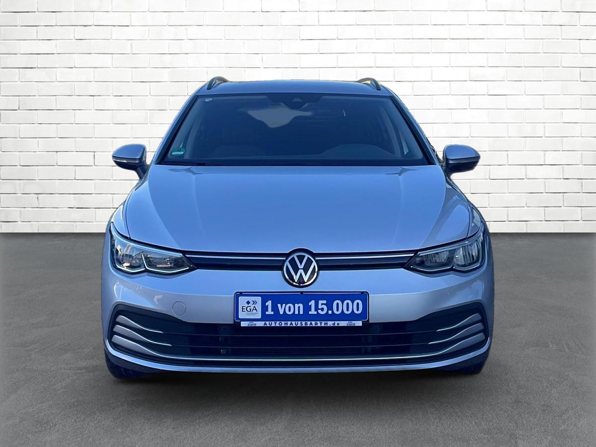 Volkswagen Golf VIII 1.5 TSI *LED* SHZ* PDC* KLIMAAUT.