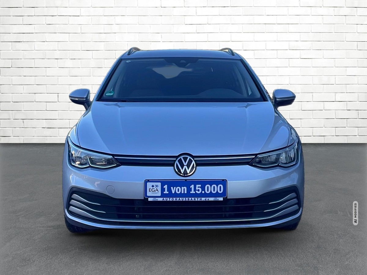 Volkswagen Golf VIII 1.5 TSI *LED* SHZ* PDC* KLIMAAUT.