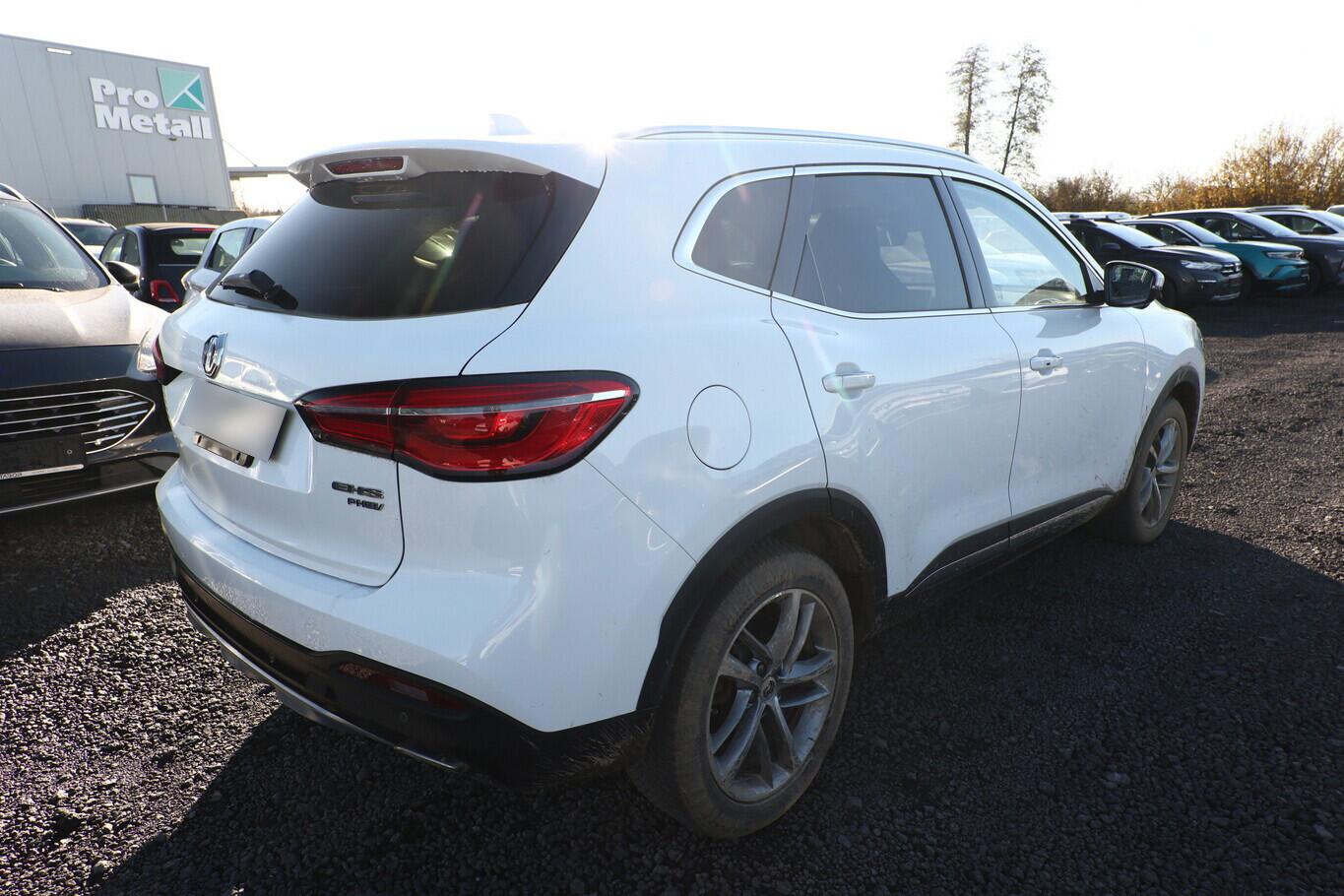 MG EHS PHEV Luxury Pano Nav PDC ACC LM18Z LaneAs