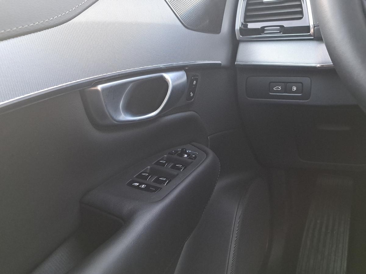 Volvo XC90 T8 Plug-In Hybrid AWD Ultimate*HEAD-UP-D*PANO-DACH*AHK*