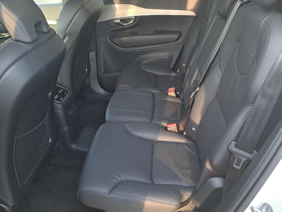 Volvo XC90 T8 Plug-In Hybrid AWD Ultimate*HEAD-UP-D*PANO-DACH*AHK*