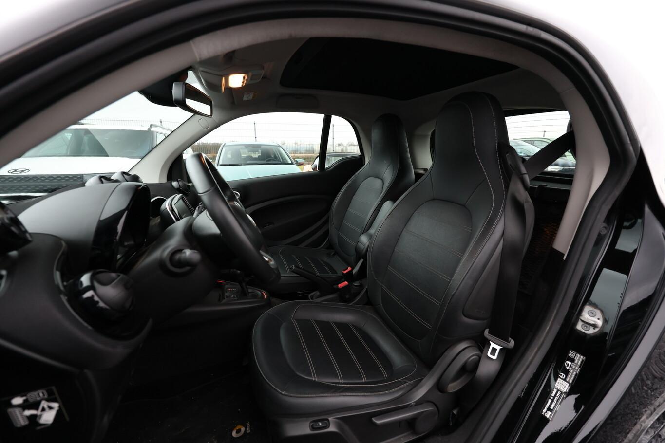 Smart ForTwo coupe EQ prime LED Nav Pano Kam PDC SHZ