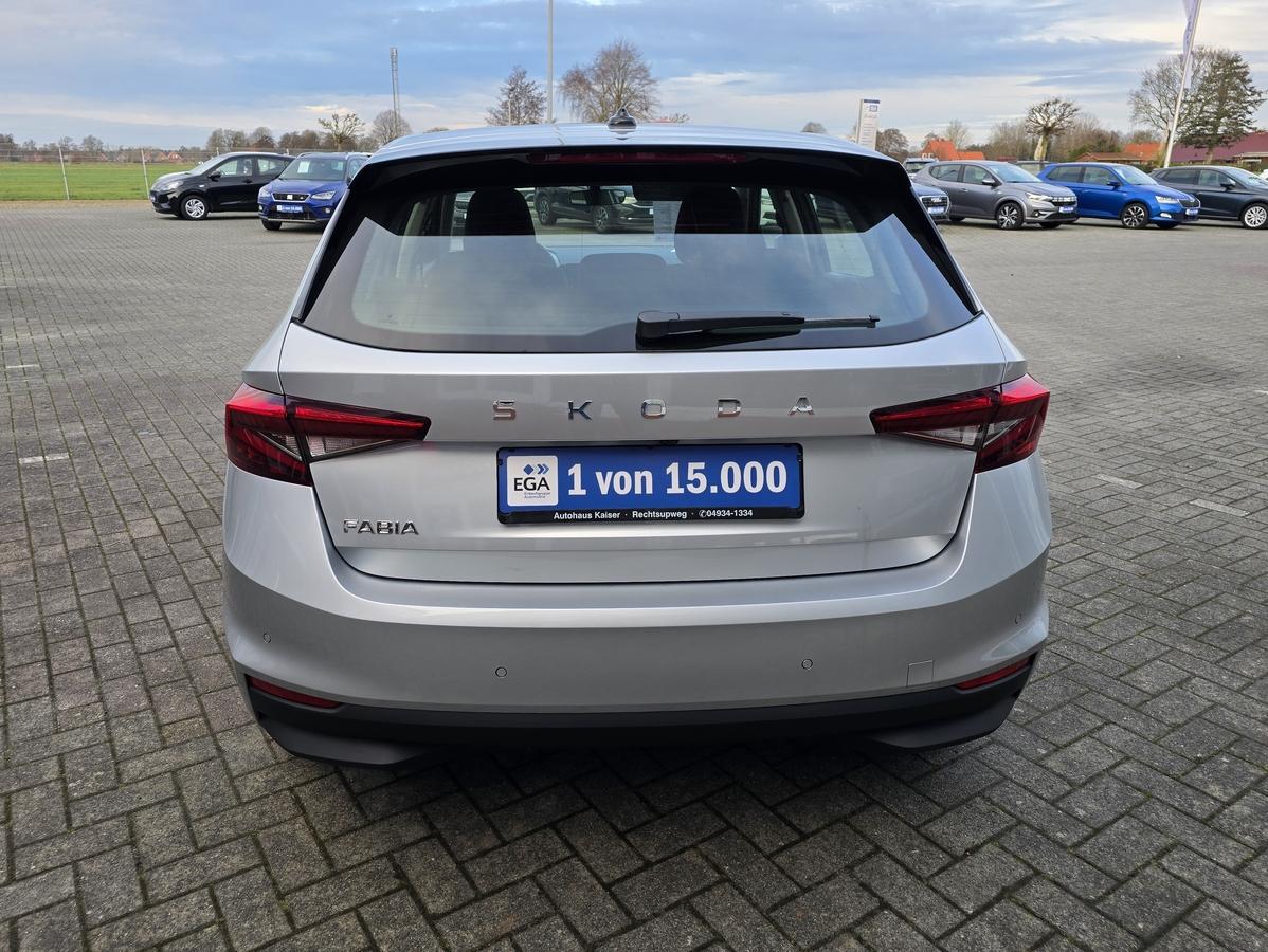 Skoda Fabia 1.0 TSI Selection 115 PS DSG EFK LED SHZ KLIMA  ALU