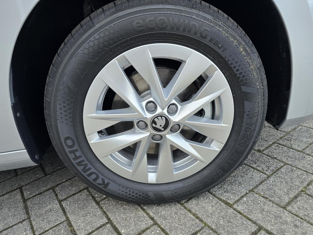 Skoda Fabia 1.0 TSI Selection 115 PS DSG EFK LED SHZ KLIMA  ALU