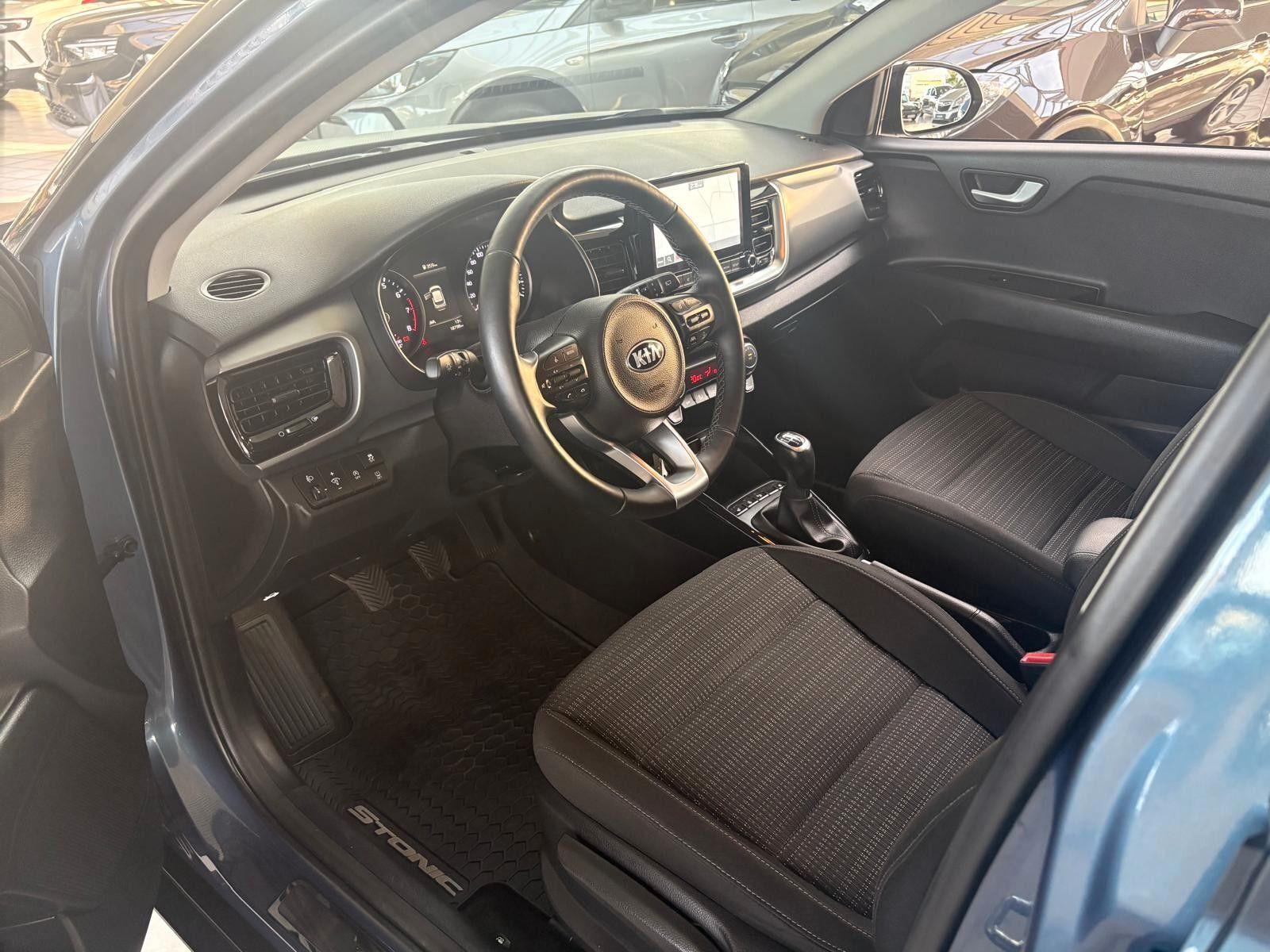 Kia Stonic Vision *SHZ LHZ RFK PDC NAVI LED u.v.m*