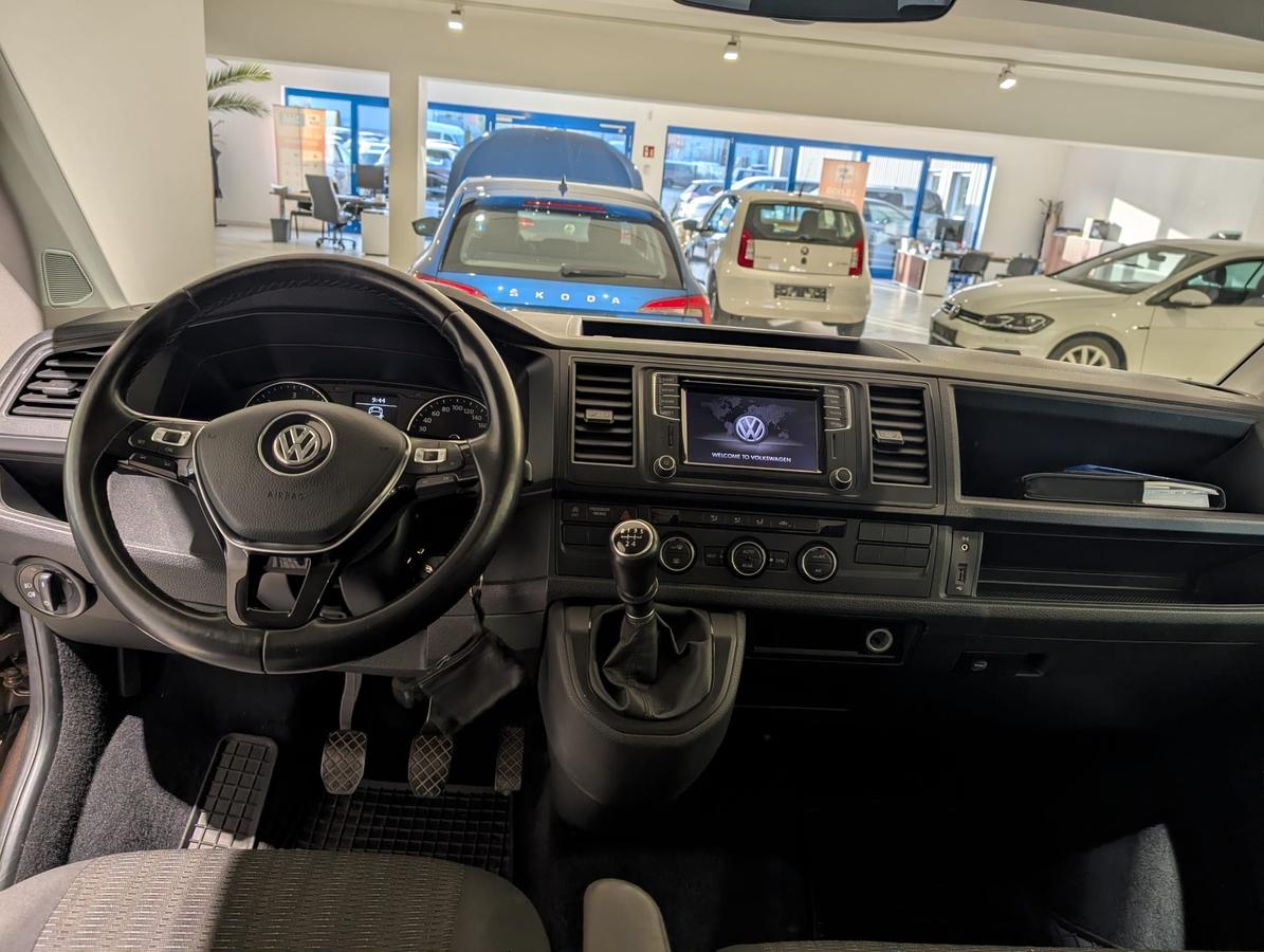 Volkswagen T6 Caravelle 9 Sitzer(3-3-3) 3-Zonen-Klima Navi AHK GRA