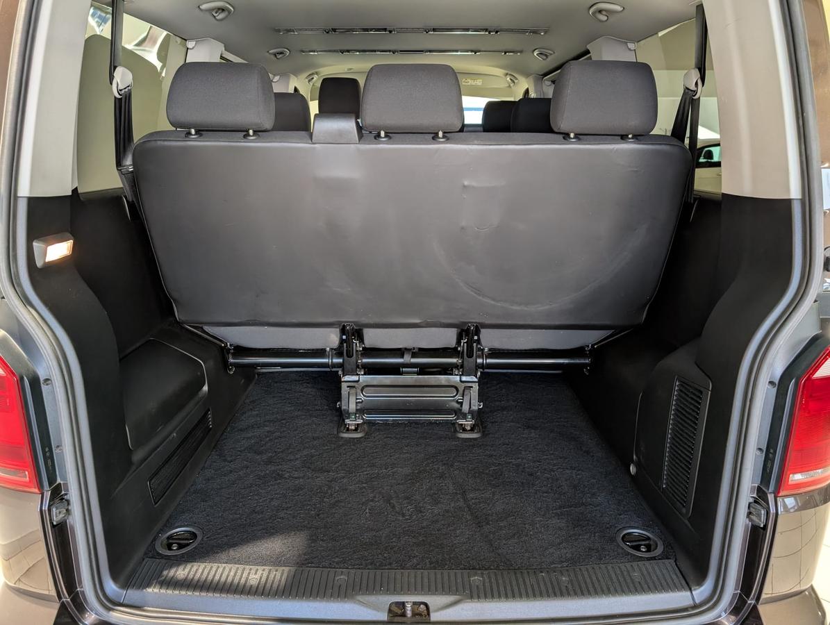 Volkswagen T6 Caravelle 9 Sitzer(3-3-3) 3-Zonen-Klima Navi AHK GRA