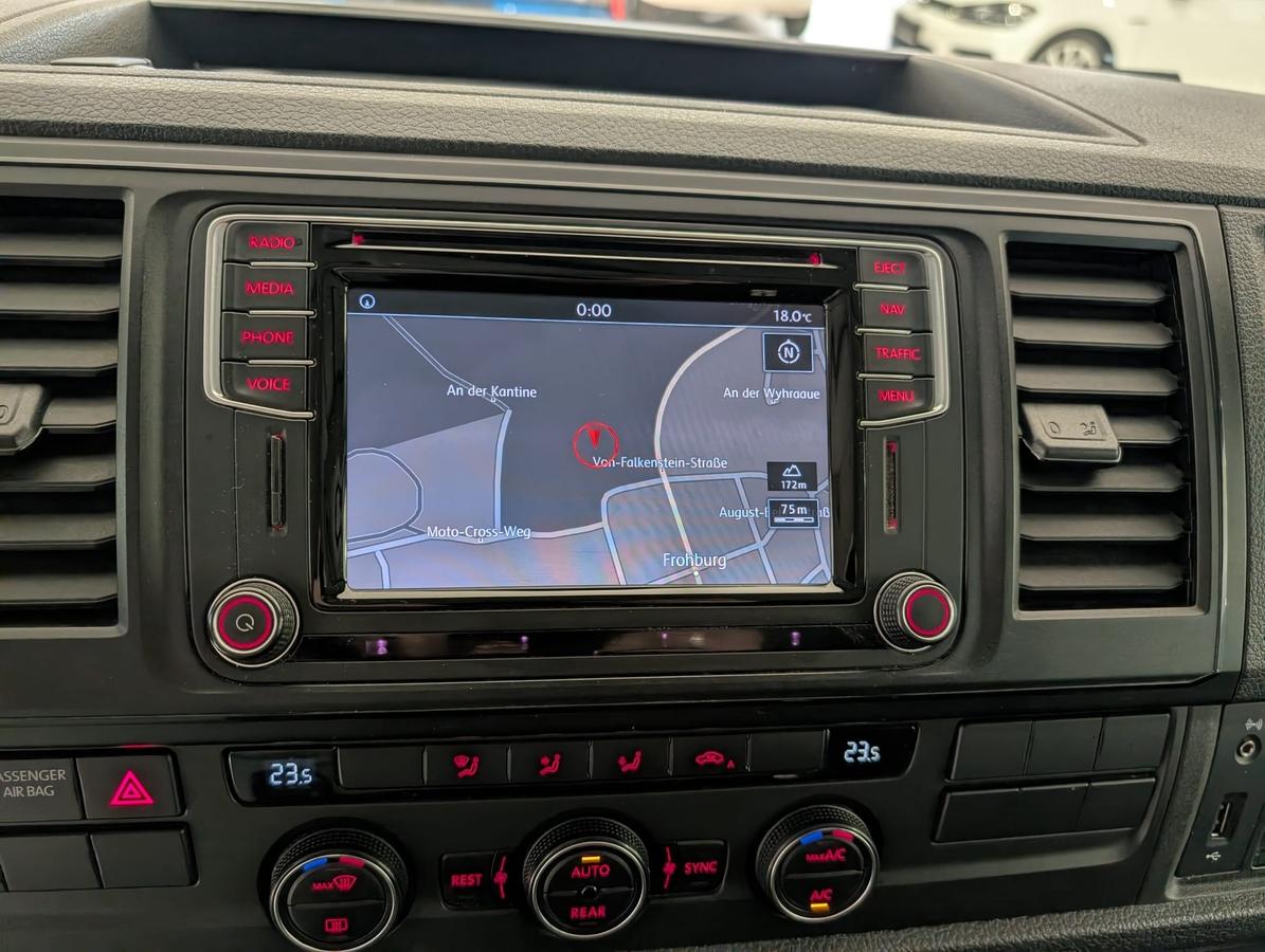 Volkswagen T6 Caravelle 9 Sitzer(3-3-3) 3-Zonen-Klima Navi AHK GRA