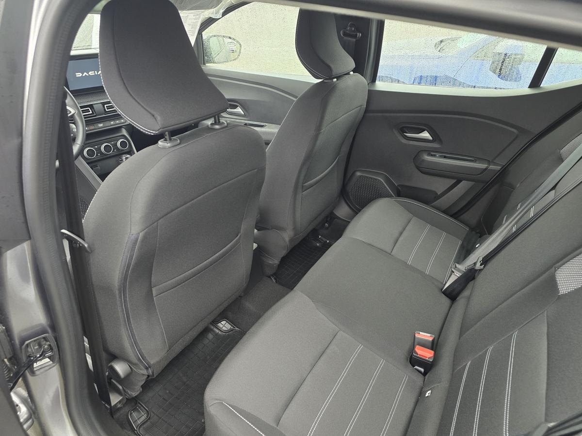 Dacia Sandero Expression KAMERA+SHZ+PDC+DAB+ KLIMA 1.0 TCe..
