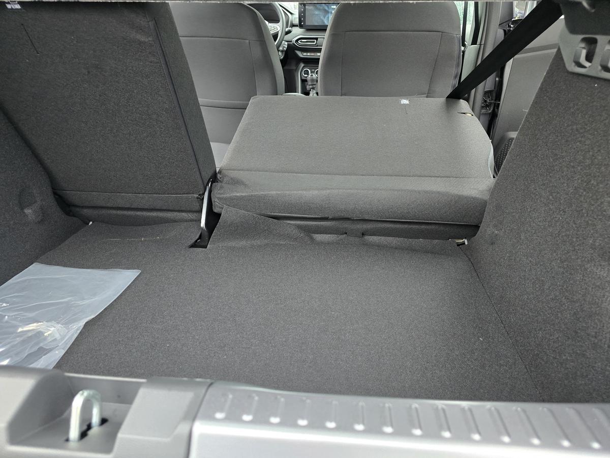 Dacia Sandero Expression KAMERA+SHZ+PDC+DAB+ KLIMA 1.0 TCe..