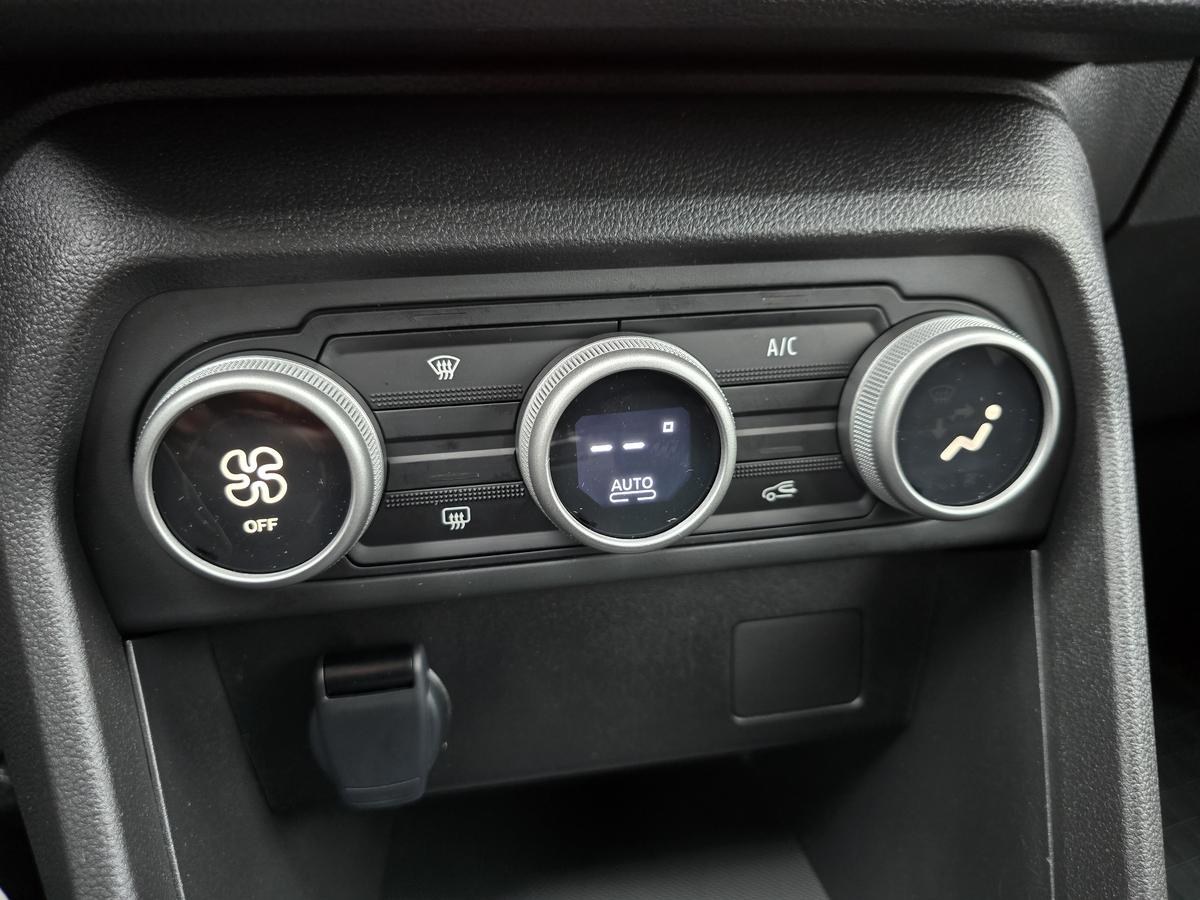 Dacia Sandero Expression KAMERA+SHZ+PDC+DAB+ KLIMA 1.0 TCe..