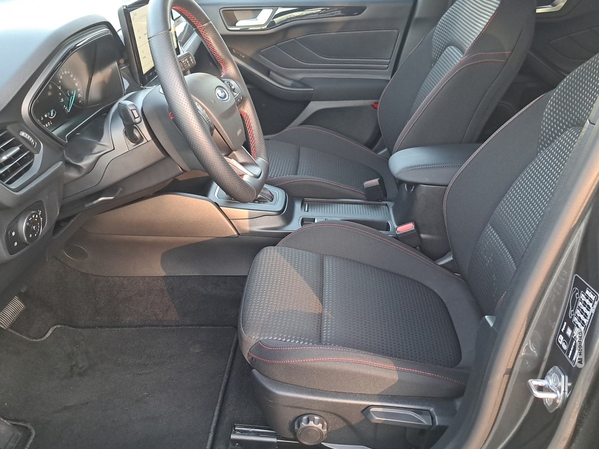 Ford Focus 1.0 EcoBoost Mild-Hybrid ST-Line *ACC*LED*BLIS*