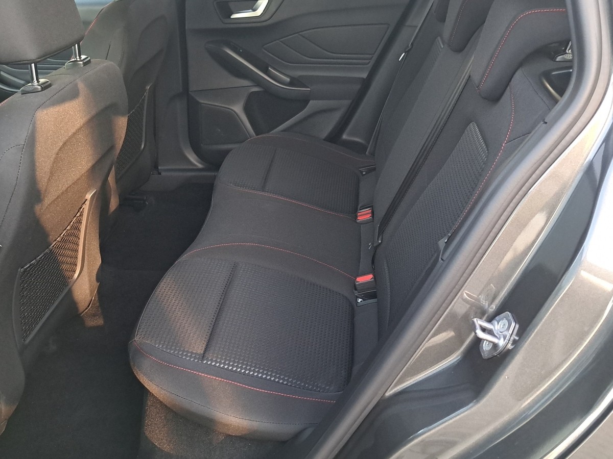 Ford Focus 1.0 EcoBoost Mild-Hybrid ST-Line *ACC*LED*BLIS*
