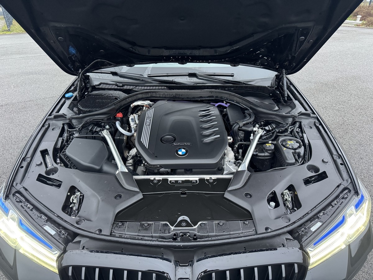 BMW 530 d A+AHK+Leder+Laser+Pano+Head-Up