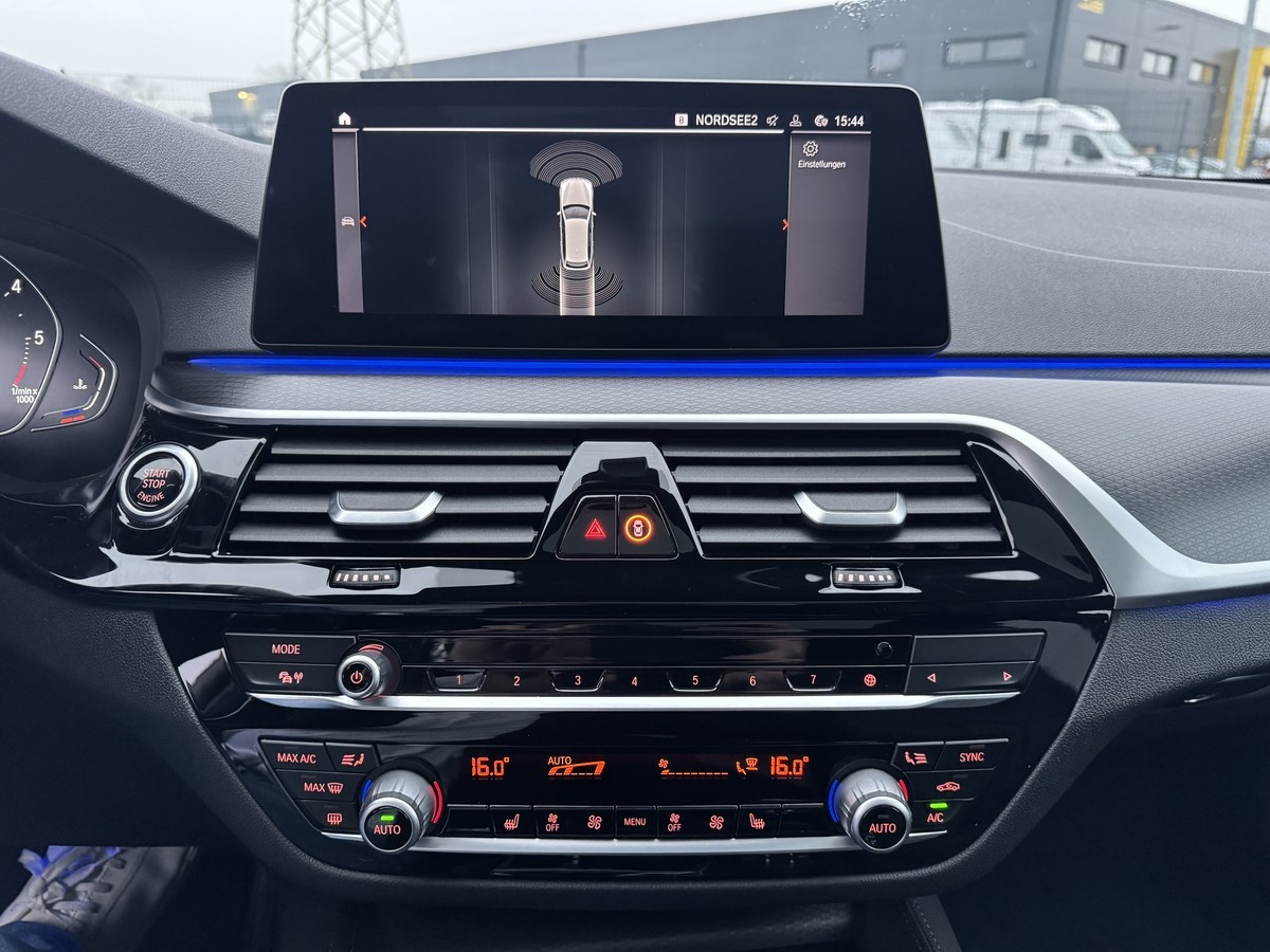 BMW 530 d A+AHK+Leder+Laser+Pano+Head-Up