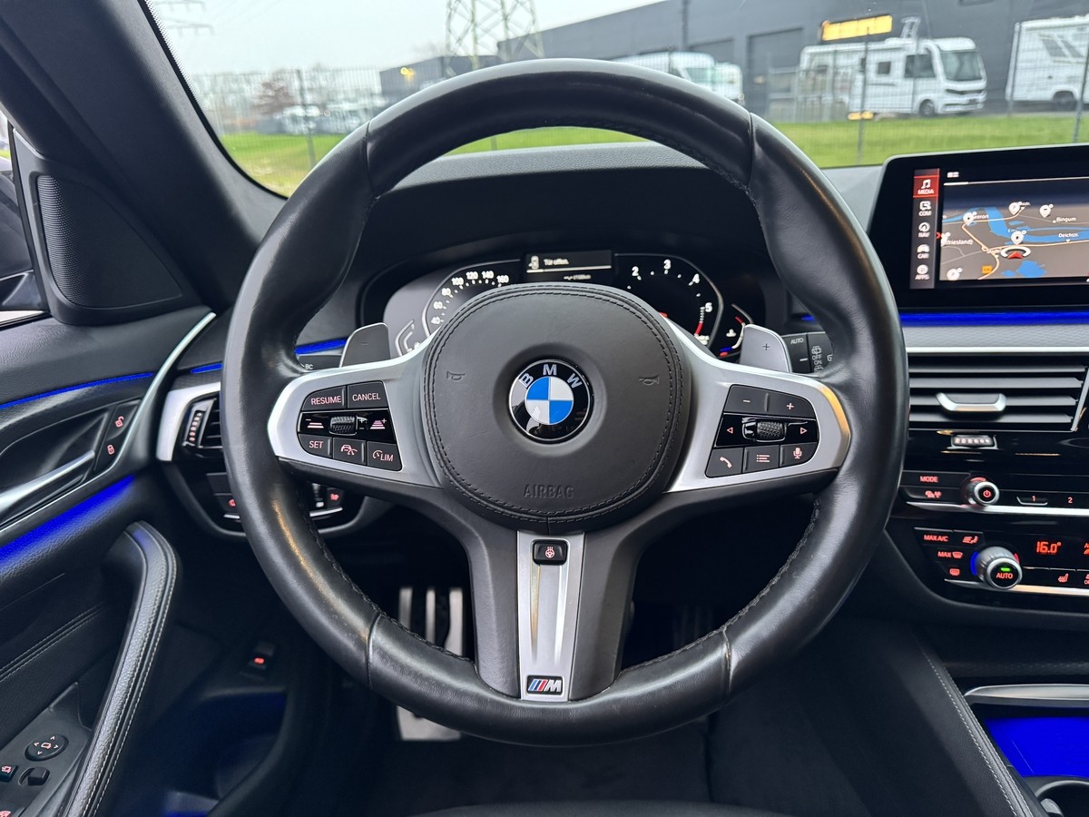 BMW 530 d A+AHK+Leder+Laser+Pano+Head-Up