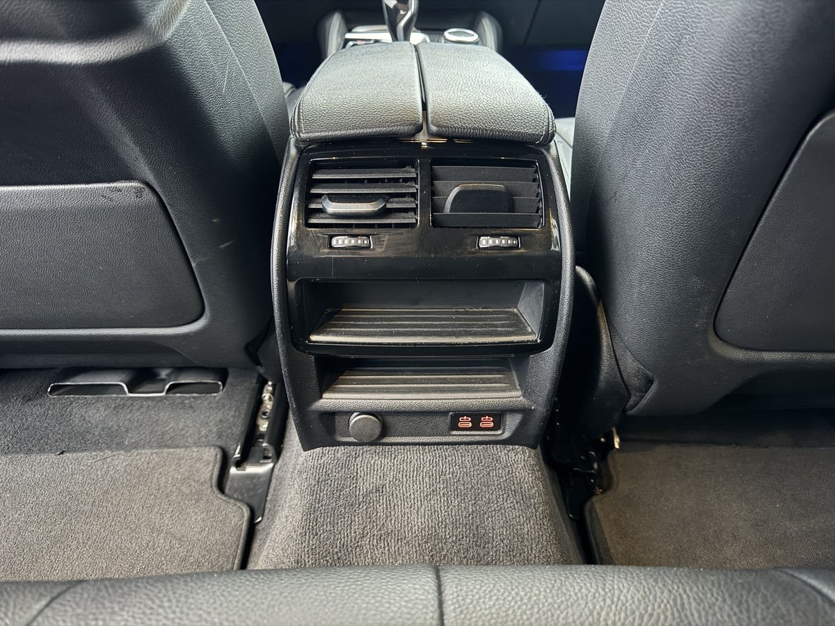 BMW 530 d A+AHK+Leder+Laser+Pano+Head-Up