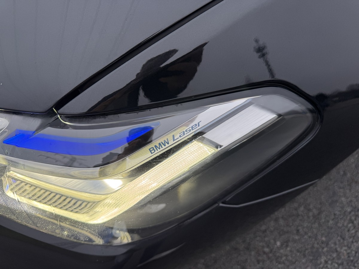 BMW 530 d A+AHK+Leder+Laser+Pano+Head-Up