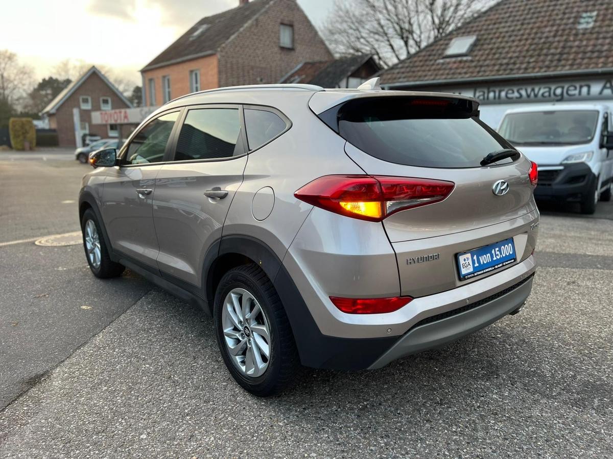 Hyundai Tucson 1.6 Trend 2WD Kl.Auto. - Sitzh - PDCv+h - RKam - Navi