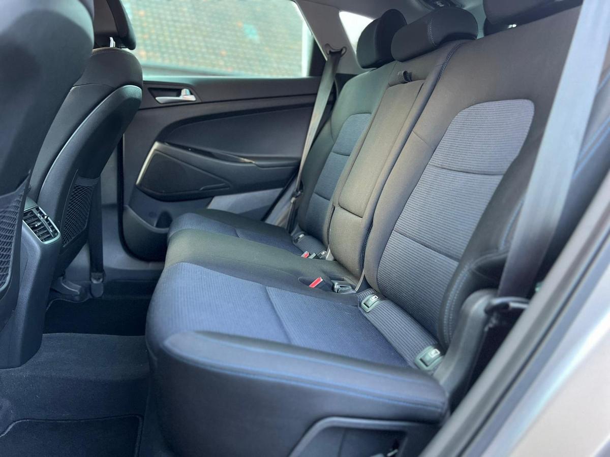 Hyundai Tucson 1.6 Trend 2WD Kl.Auto. - Sitzh - PDCv+h - RKam - Navi