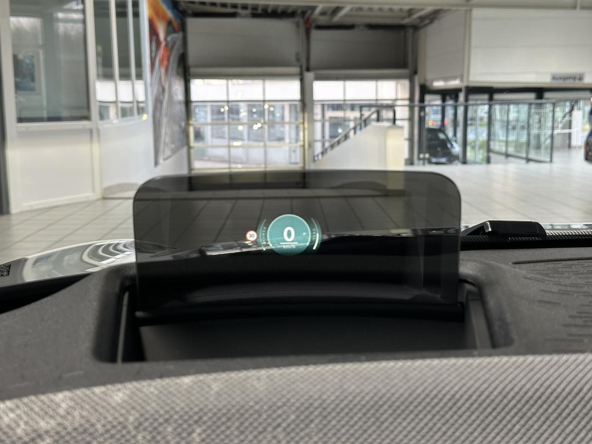 MINI Cooper C Favoured Trim 18