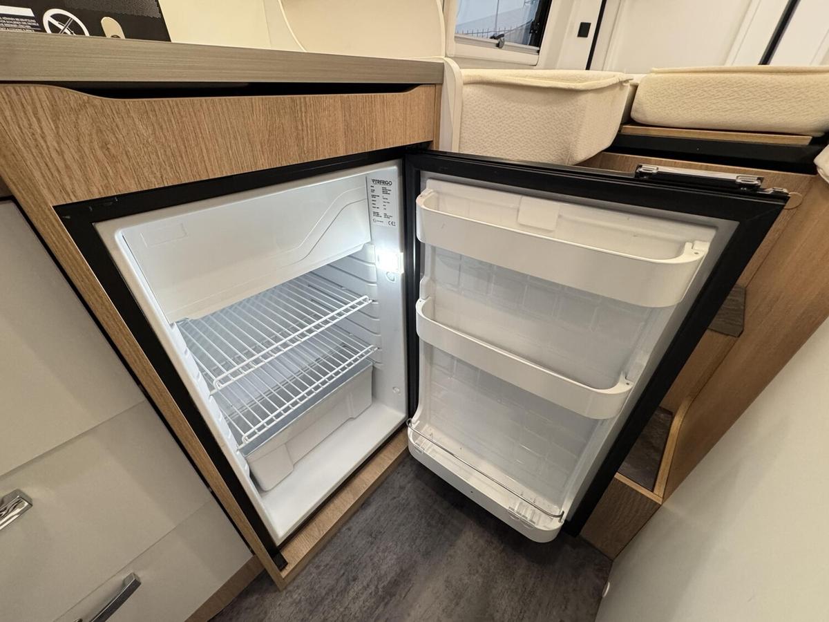 Mooveo Van 60 EB Solar+Sat TV+AHK+Leder+Markise