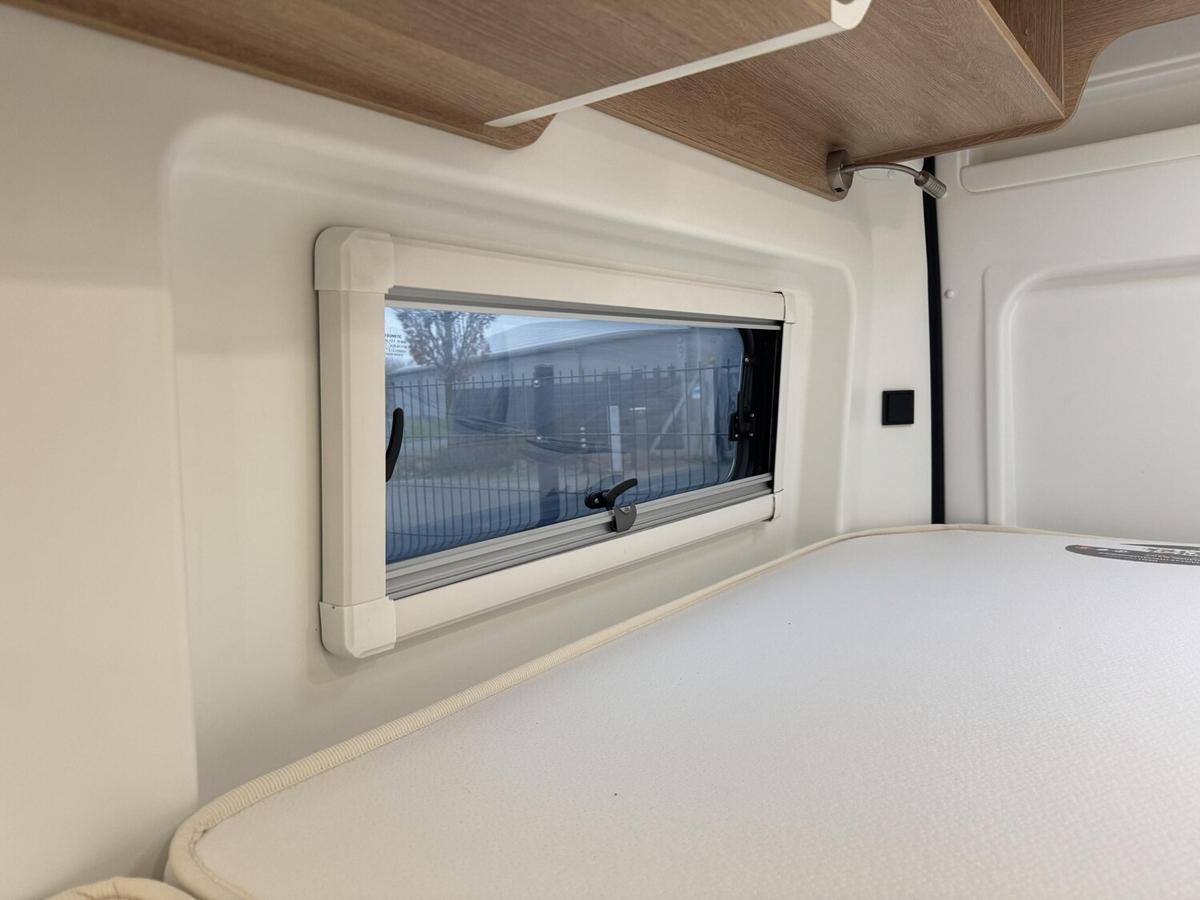 Mooveo Van 60 EB Solar+Sat TV+AHK+Leder+Markise