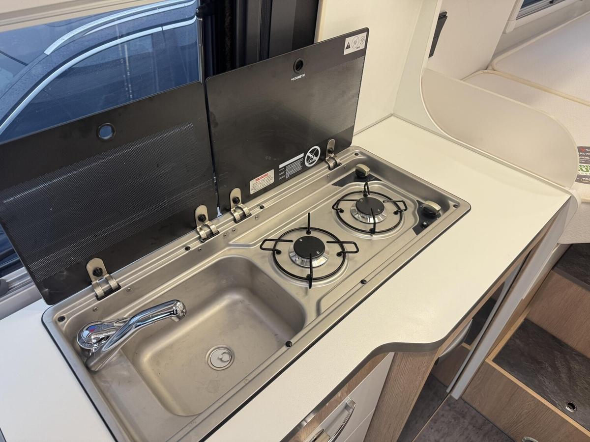 Mooveo Van 60 EB Solar+Sat TV+AHK+Leder+Markise