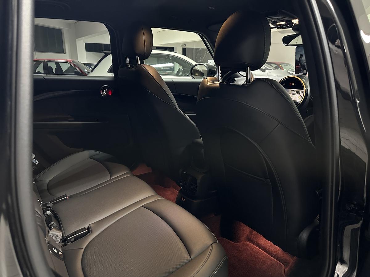 MINI Cooper Countryman Classic Trim Navi. Leder Kamera LED Sitzhz