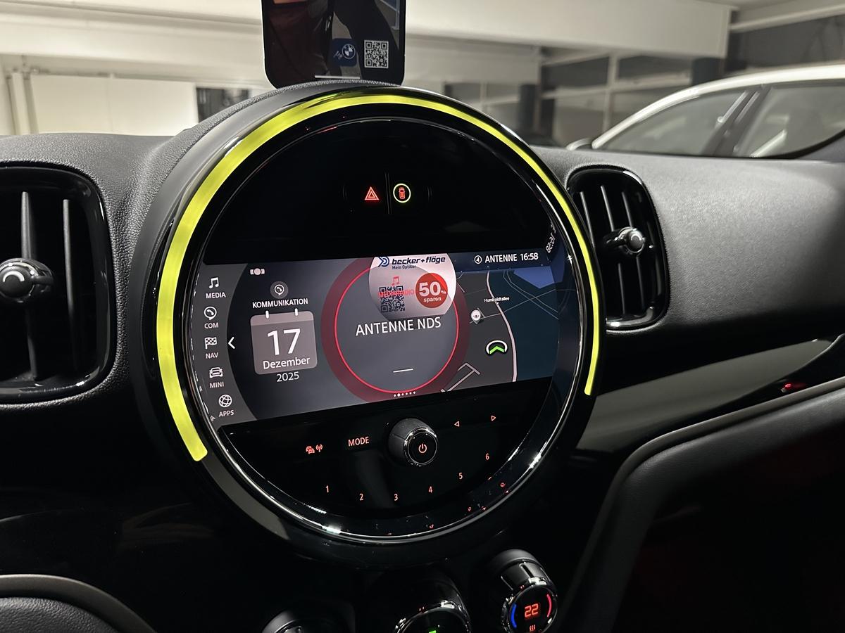 MINI Cooper Countryman Classic Trim Navi. Leder Kamera LED Sitzhz