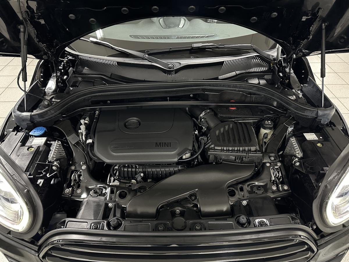 MINI Cooper Countryman Classic Trim Navi. Leder Kamera LED Sitzhz