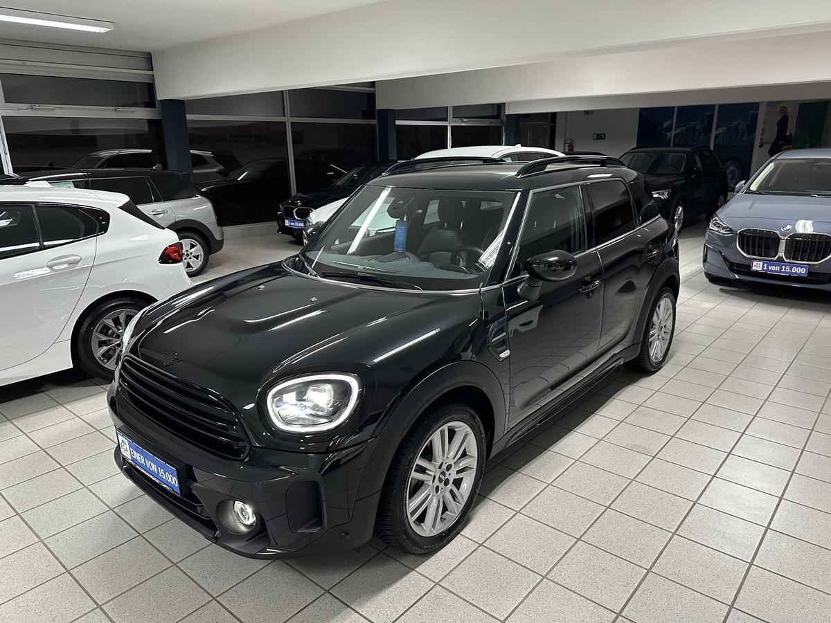MINI Cooper Countryman Classic Trim Navi. Leder Kamera LED Sitzhz