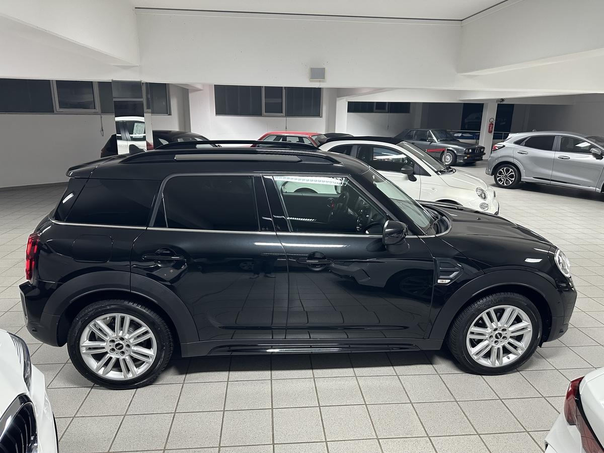 MINI Cooper Countryman Classic Trim Navi. Leder Kamera LED Sitzhz