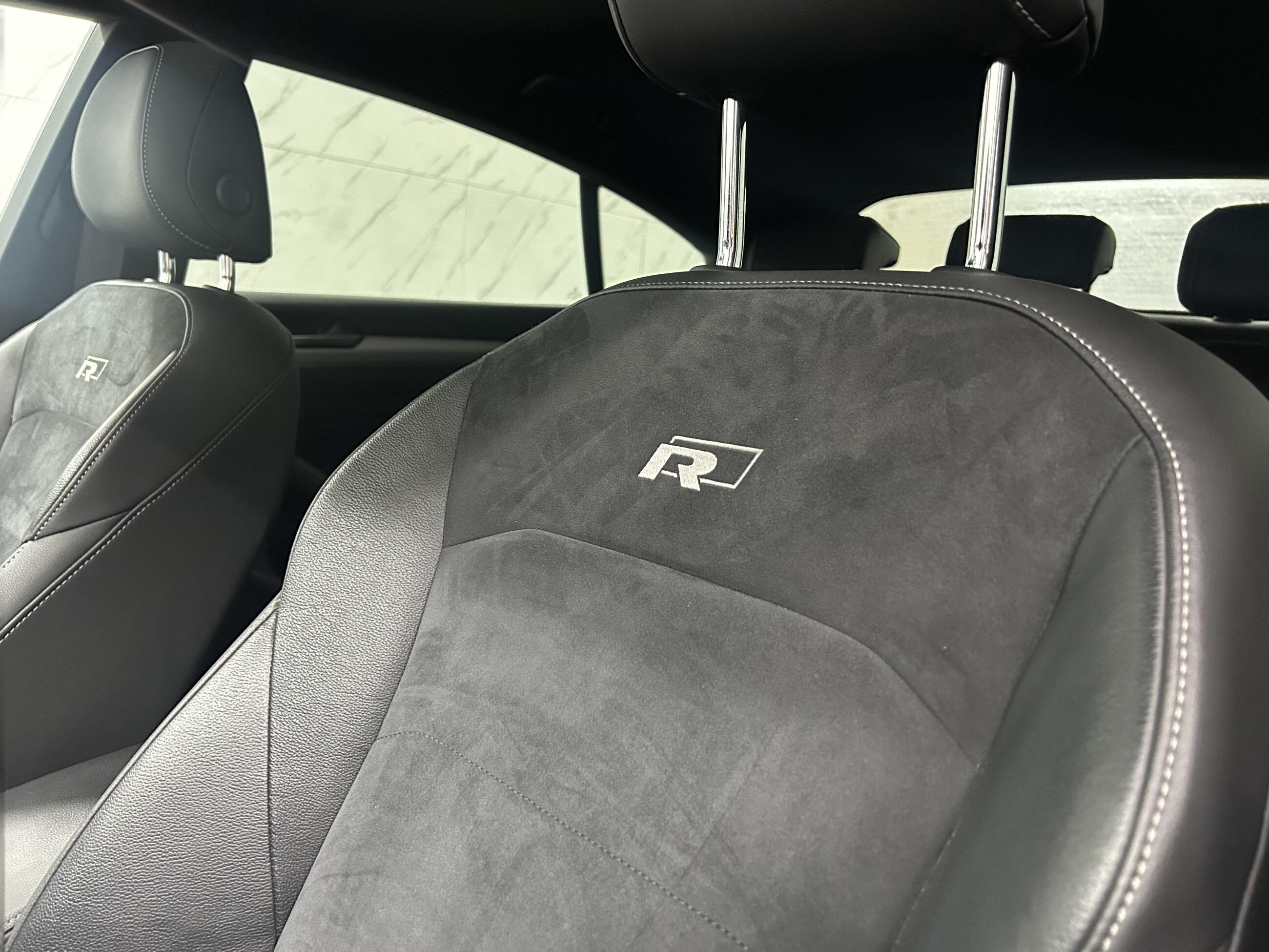 Volkswagen Arteon R-Line+DSG+ACC+AHK+Pano+LED+Kamara+Navi