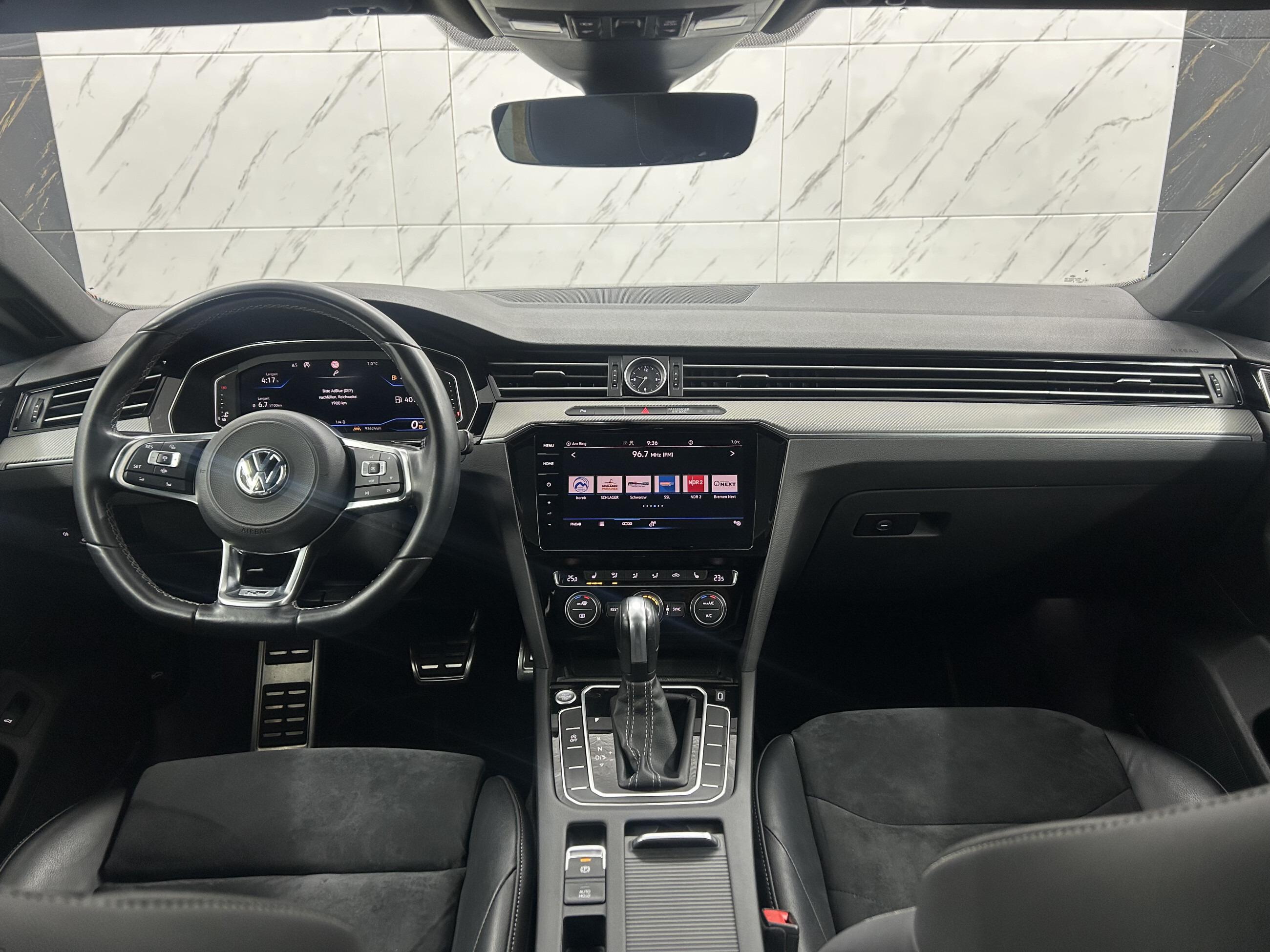 Volkswagen Arteon R-Line+DSG+ACC+AHK+Pano+LED+Kamara+Navi