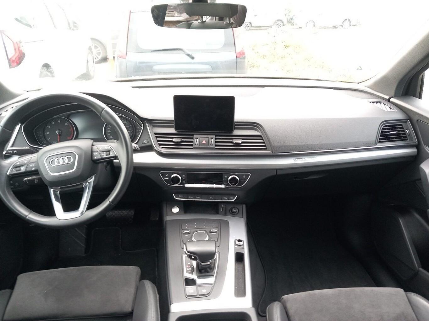 Audi Q5 45 TFSI S-tronic quattro sport Nav PDC eHk