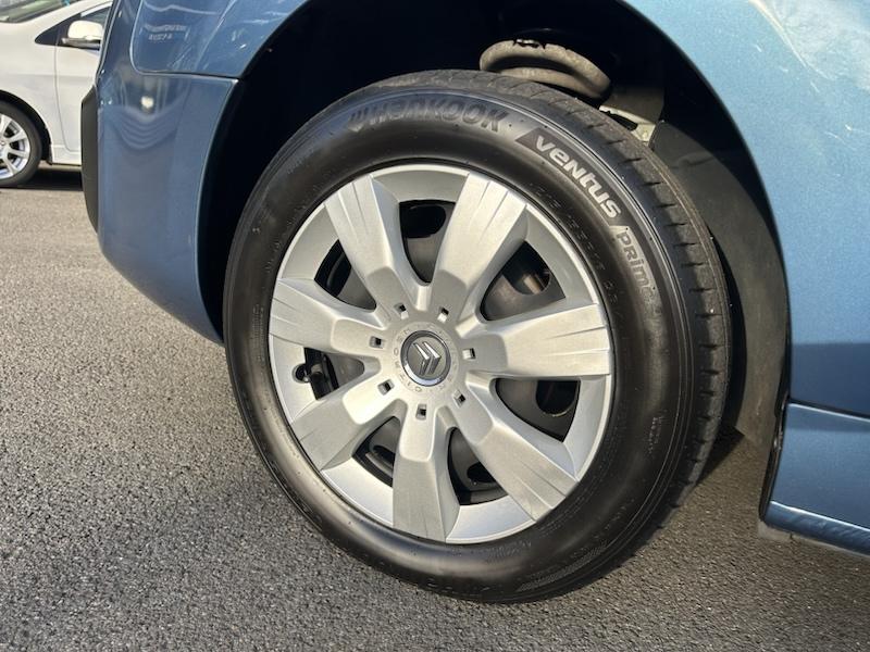 Citroën Berlingo 1.2 PURETECH 110 SHINE KLIMA*SHZG*NAVI*PANORAMADACH