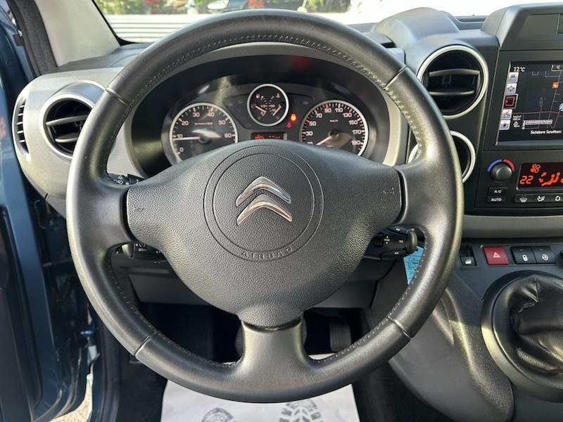 Citroën Berlingo 1.2 PURETECH 110 SHINE KLIMA*SHZG*NAVI*PANORAMADACH