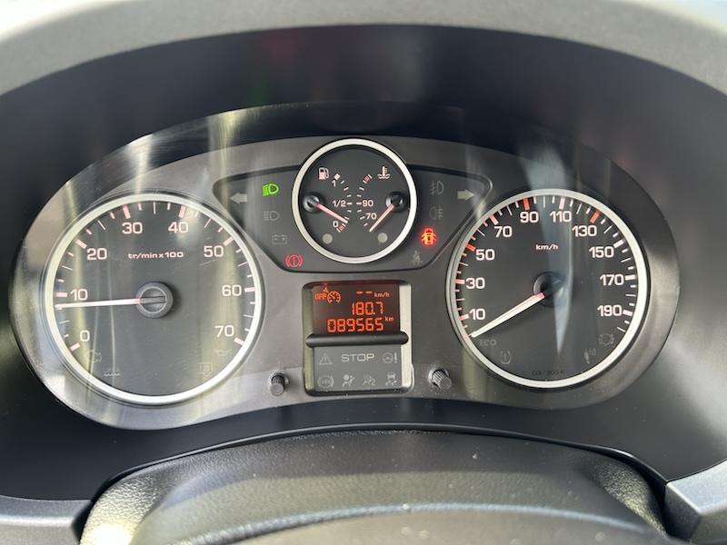 Citroën Berlingo 1.2 PURETECH 110 SHINE KLIMA*SHZG*NAVI*PANORAMADACH