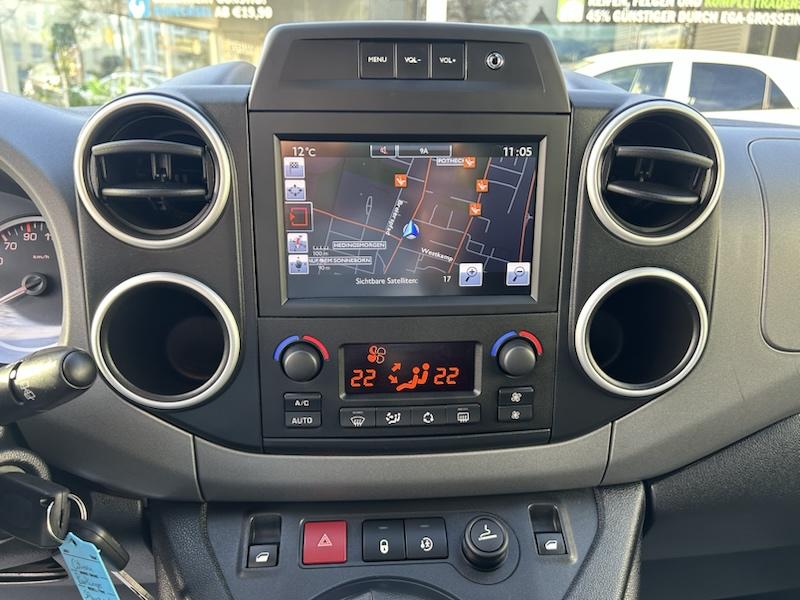 Citroën Berlingo 1.2 PURETECH 110 SHINE KLIMA*SHZG*NAVI*PANORAMADACH