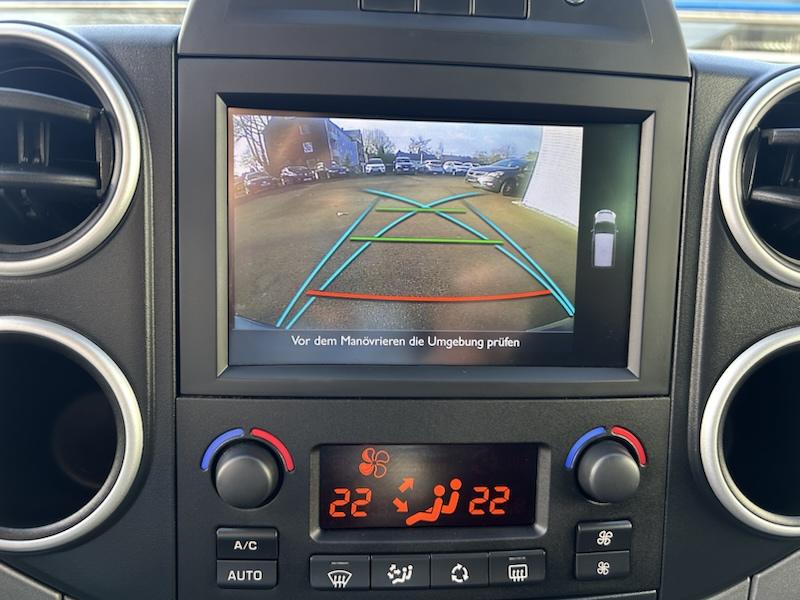 Citroën Berlingo 1.2 PURETECH 110 SHINE KLIMA*SHZG*NAVI*PANORAMADACH