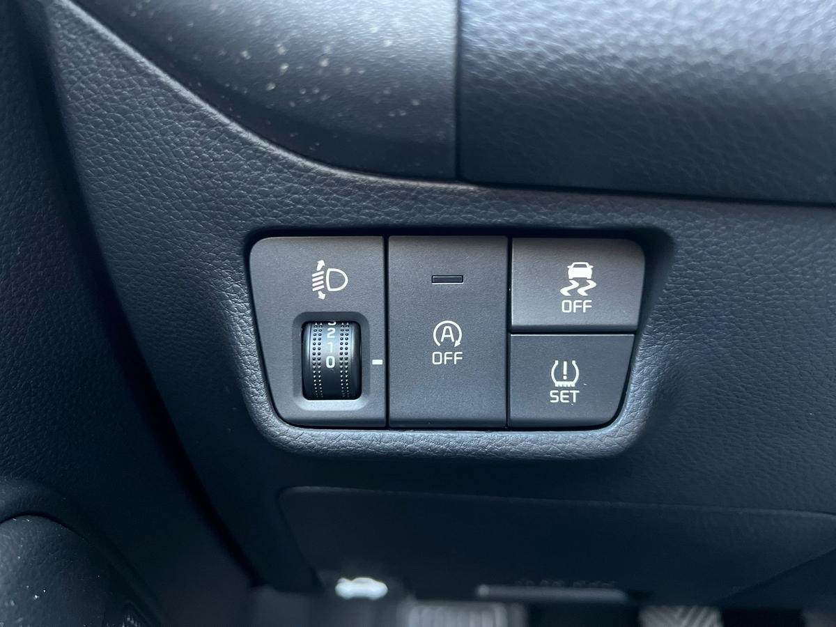 Kia Stonic 1.0 T-GDI - Navi - Lenkrad+Sitzhzg - R.Kam - PDC v+h