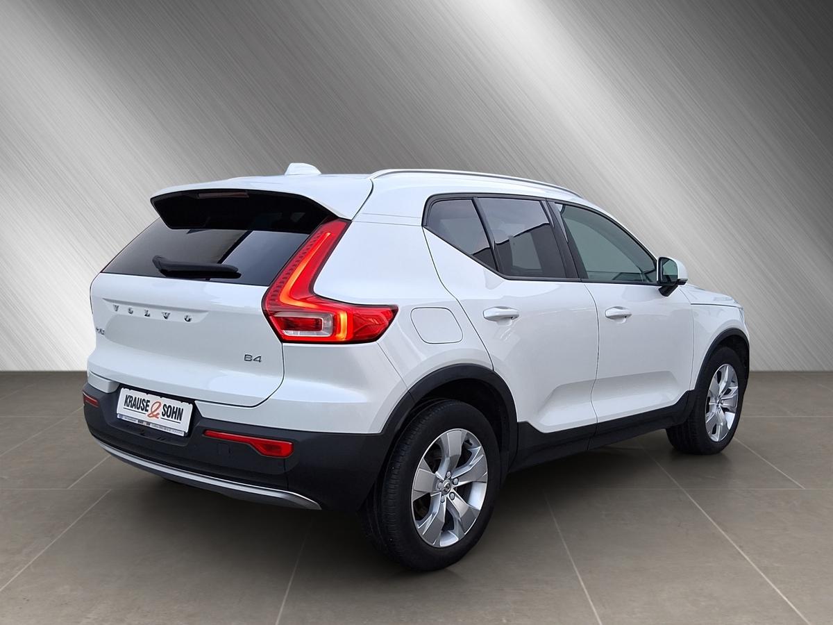Volvo XC40 B4 *STANDHEIZUNG*AHZV*TOT-WINKEL-ASSIST*ACC*RÜCKF.-CAM