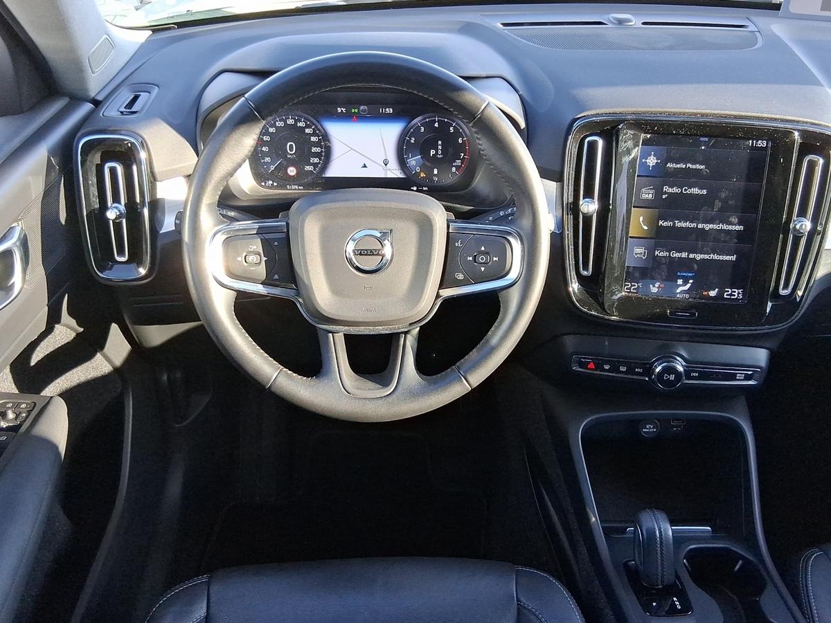 Volvo XC40 B4 *STANDHEIZUNG*AHZV*TOT-WINKEL-ASSIST*ACC*RÜCKF.-CAM