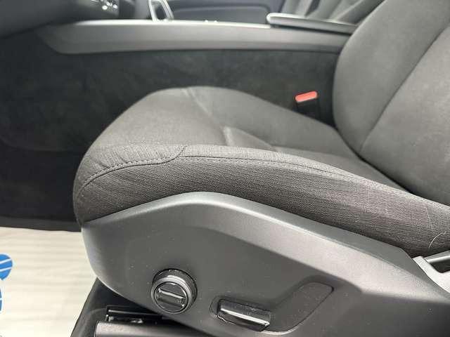 Volvo XC60 Momentum Pro 2WD 