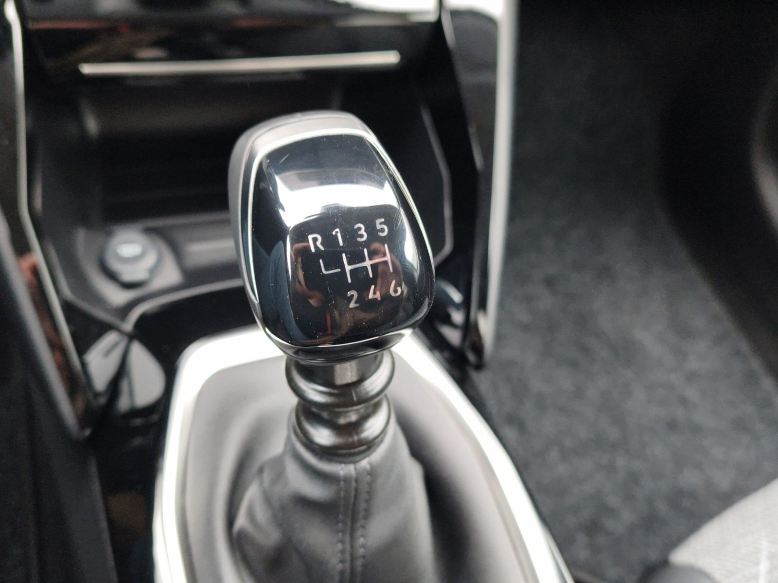 Peugeot 208 Allure/Totw./360°/ACC/SHZ/Klimaaut.